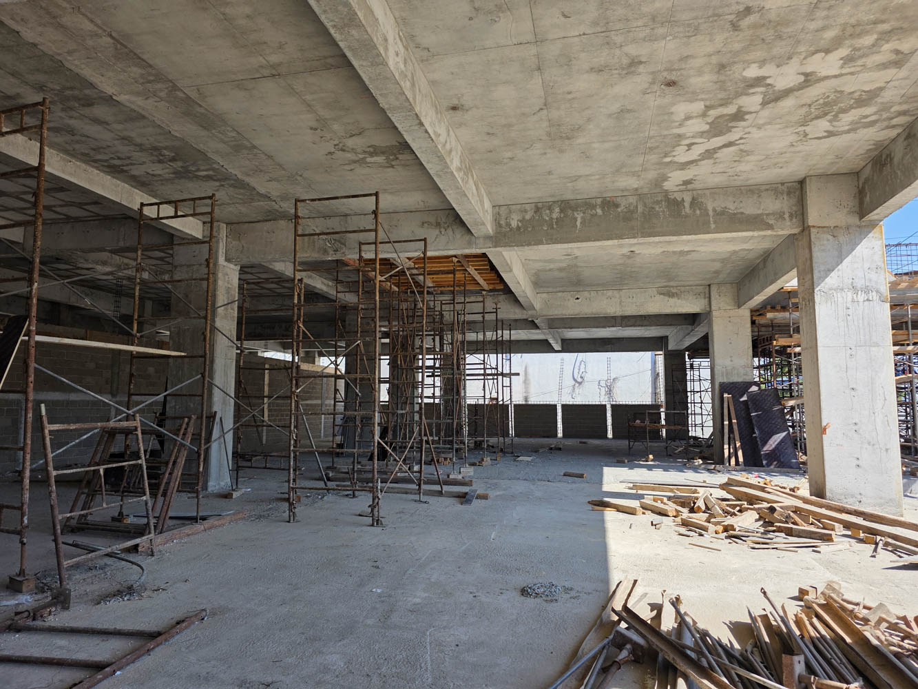 2026-03 DAvenue_13_Commercial_L